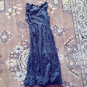 Universal thread dress